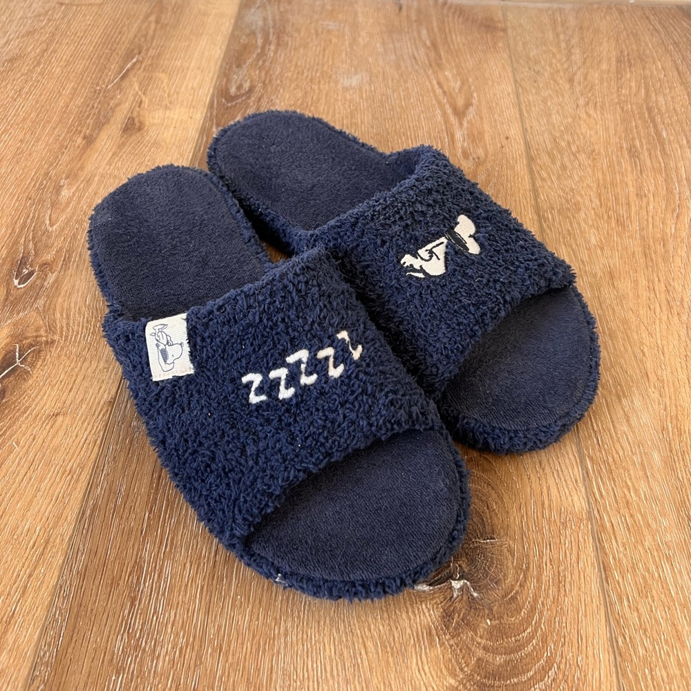 Uniqlo Snoopy Slippers